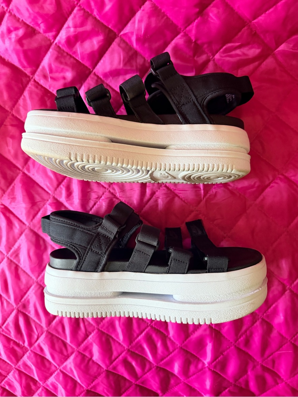 ️Nike Icon Classic Platform Sandals Womens Size 8 Black - Picture 2 of 6